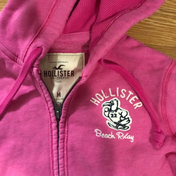 New Hollister hoodie - Picture 2 of 3